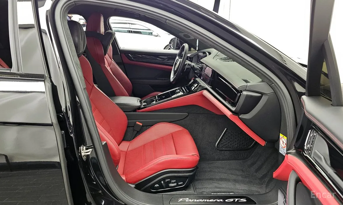 Фото 11 - Porsche Panamera