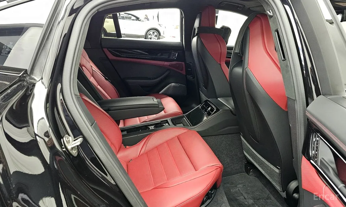 Фото 12 - Porsche Panamera