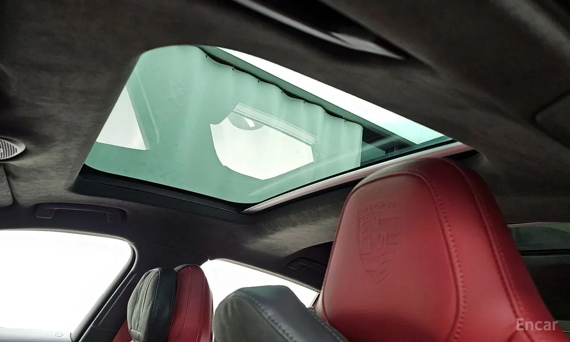 Фото 19 - Porsche Panamera