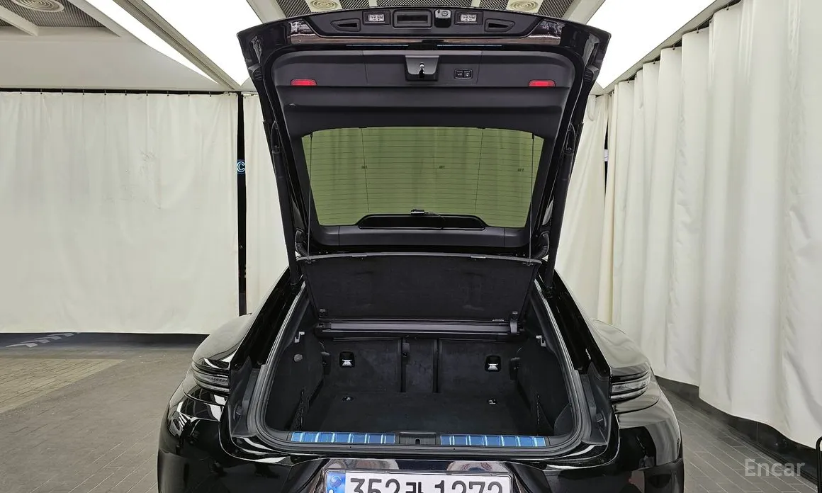 Фото 20 - Porsche Panamera