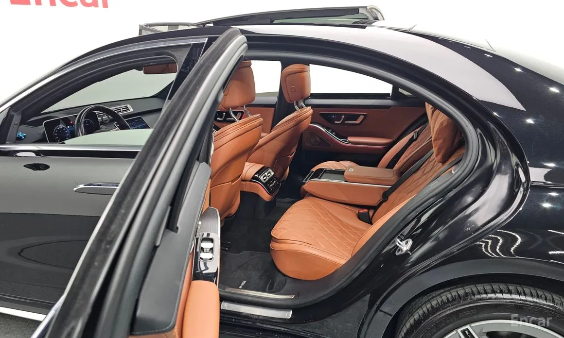 Фото 13 - Mercedes-Benz S-Class