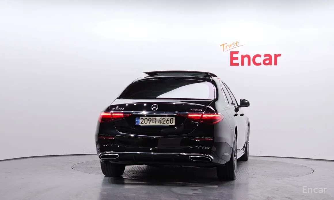 Фото 4 - Mercedes-Benz S-Class