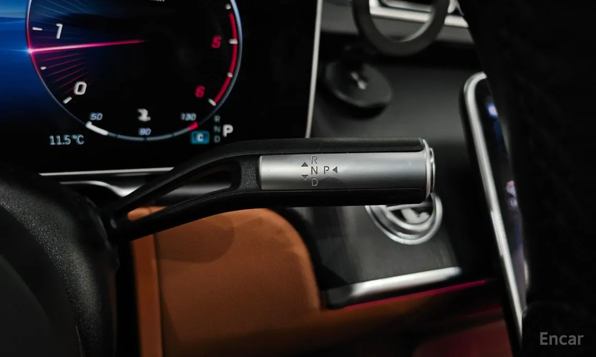 Фото 9 - Mercedes-Benz S-Class