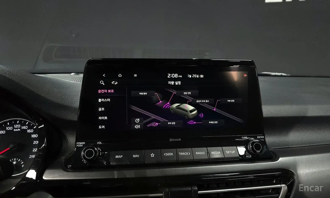 Фото 15 - Kia Seltos