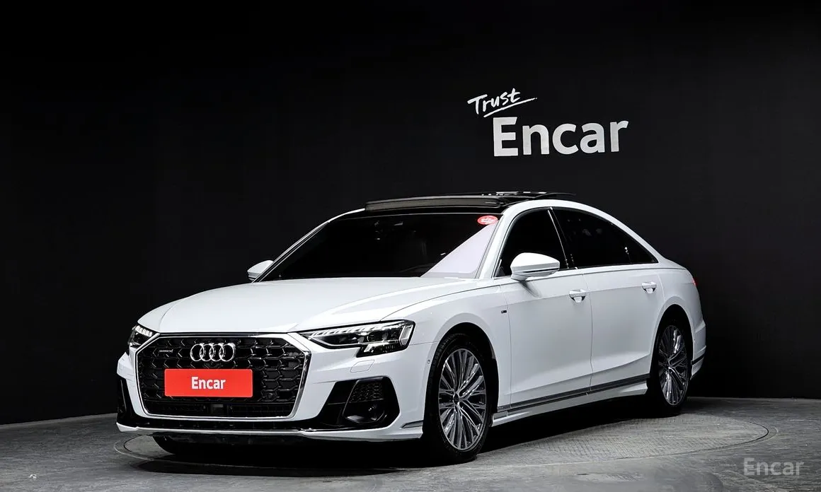 Фото 1 - Audi A8