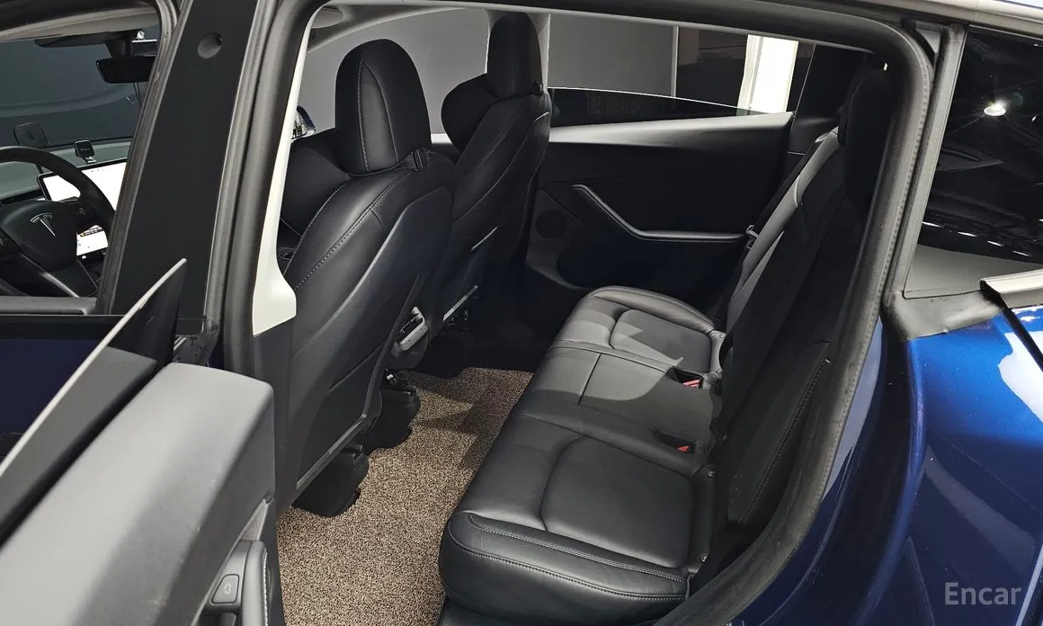 Фото 12 - Tesla Model Y