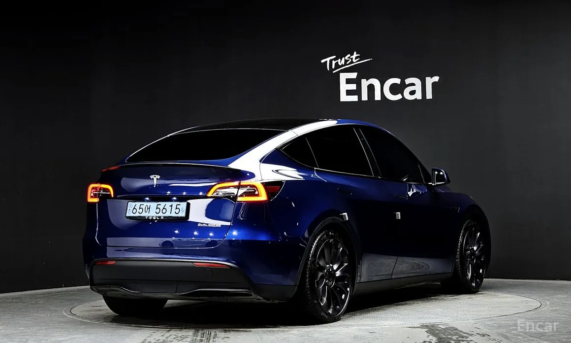 Фото 2 - Tesla Model Y