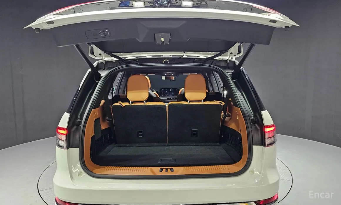 Фото 20 - Lincoln Aviator