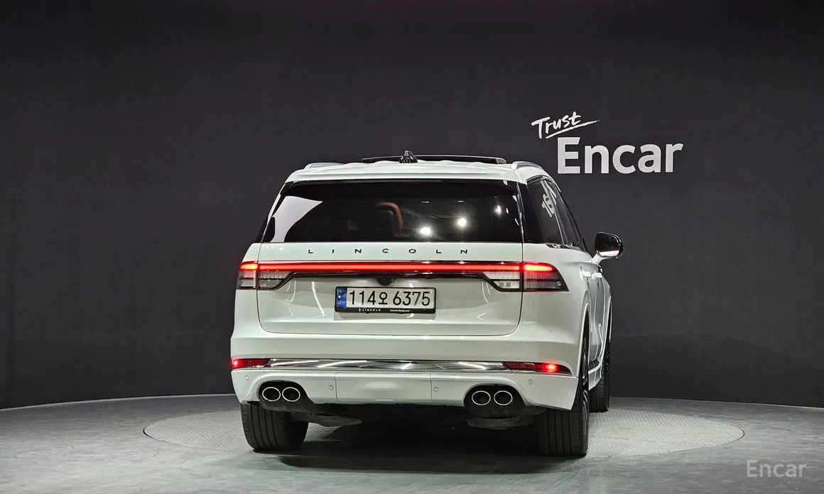 Фото 4 - Lincoln Aviator