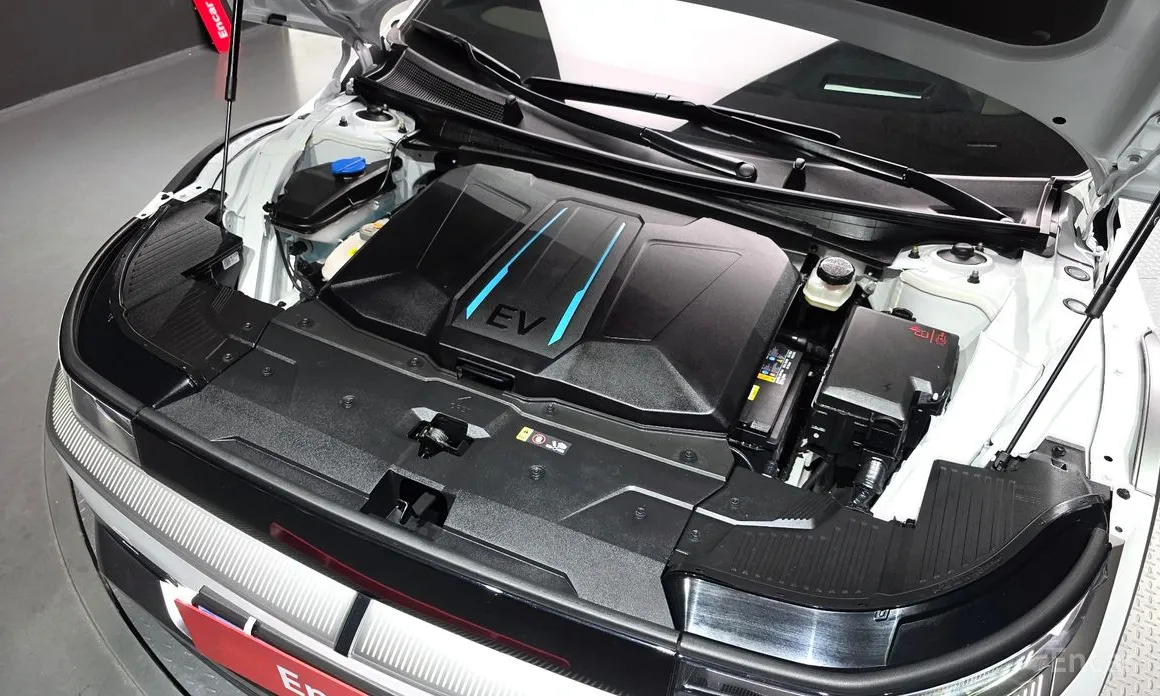 Фото 6 - Hyundai Ioniq 5