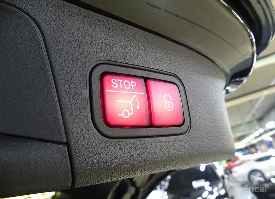 Фото 10 - Mercedes-Benz GLA-Class