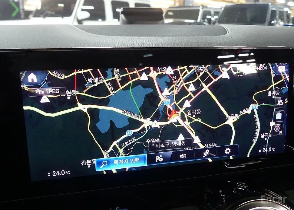 Фото 16 - Mercedes-Benz GLA-Class