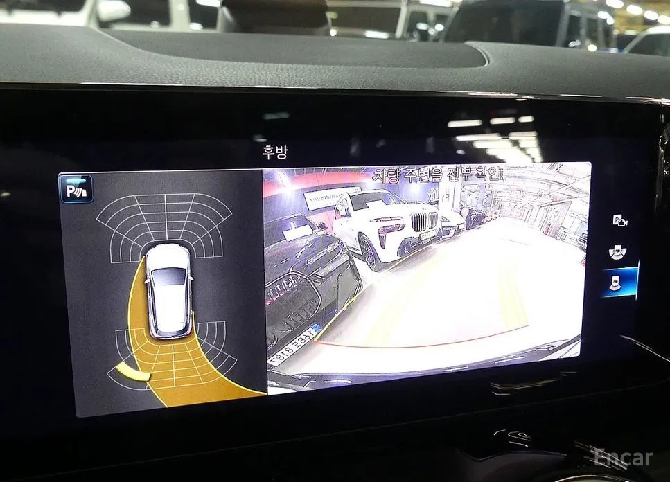 Фото 17 - Mercedes-Benz GLA-Class