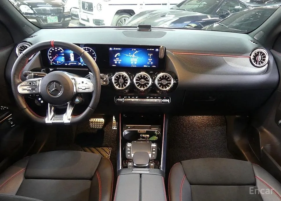 Фото 4 - Mercedes-Benz GLA-Class