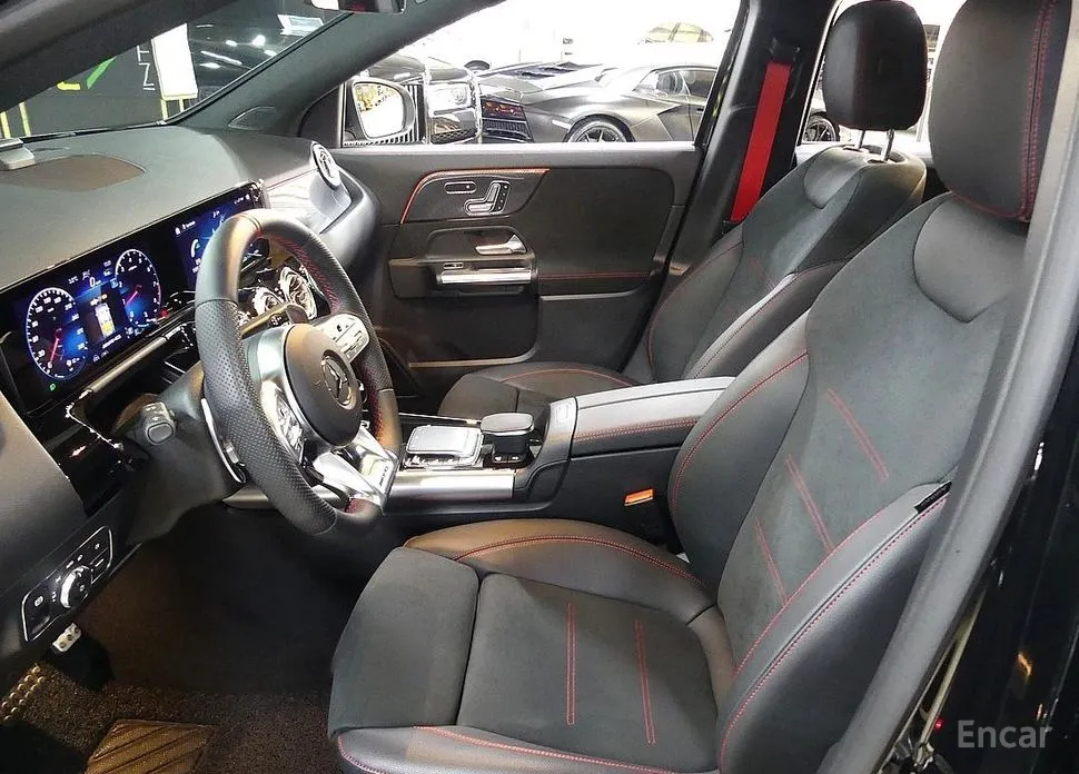 Фото 7 - Mercedes-Benz GLA-Class