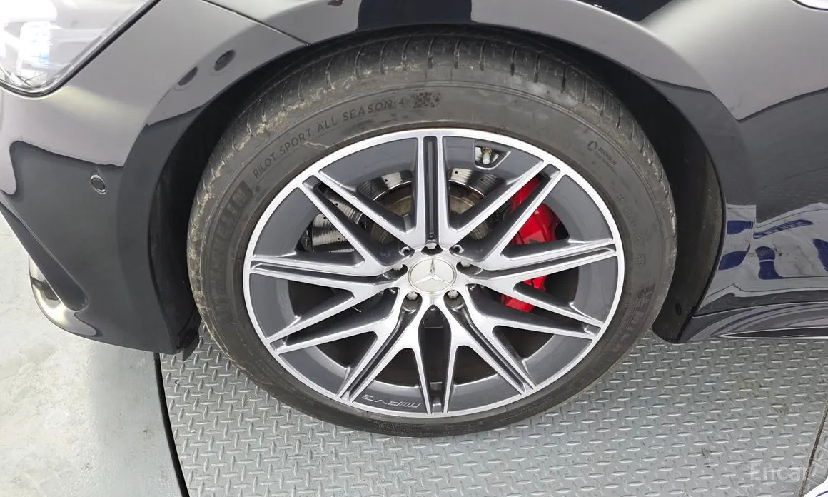 Фото 5 - Mercedes-Benz AMG GT