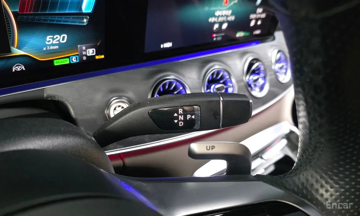 Фото 9 - Mercedes-Benz AMG GT