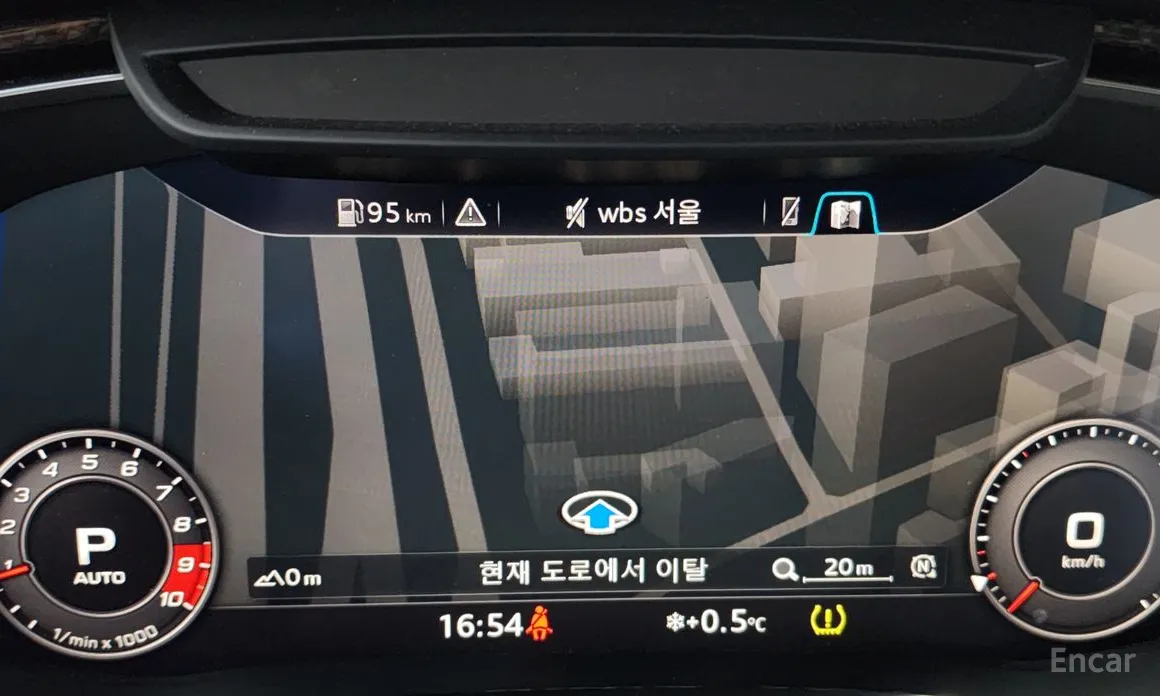 Фото 14 - Audi R8