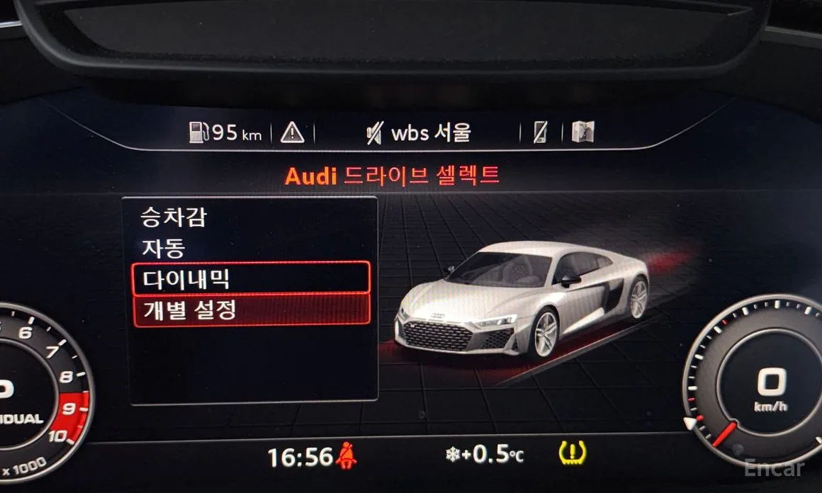 Фото 18 - Audi R8