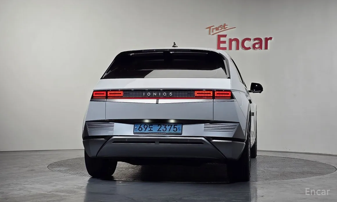 Фото 4 - Hyundai Ioniq 5