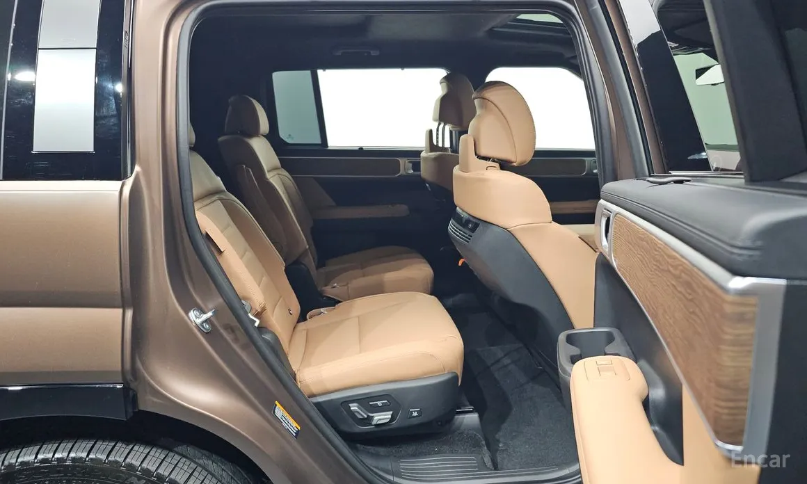 Фото 12 - Hyundai Santa Fe