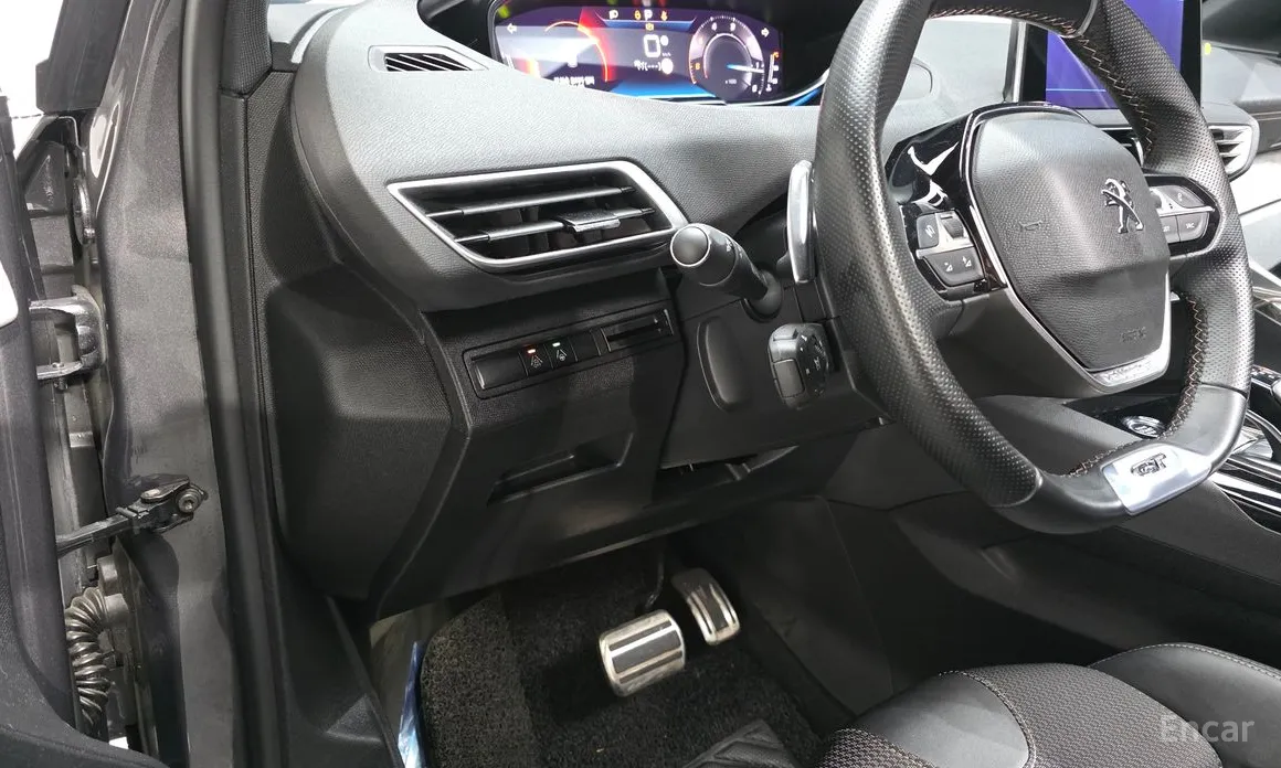 Фото 14 - Peugeot 3008