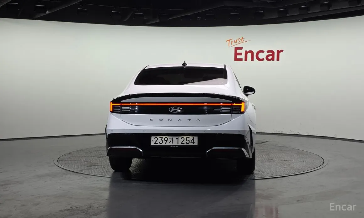 Фото 4 - Hyundai Sonata