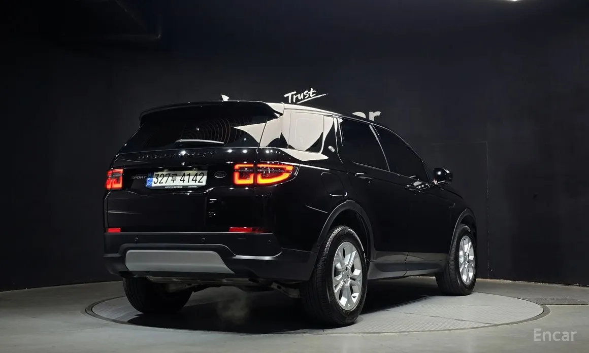 Фото 2 - Land Rover Discovery Sport