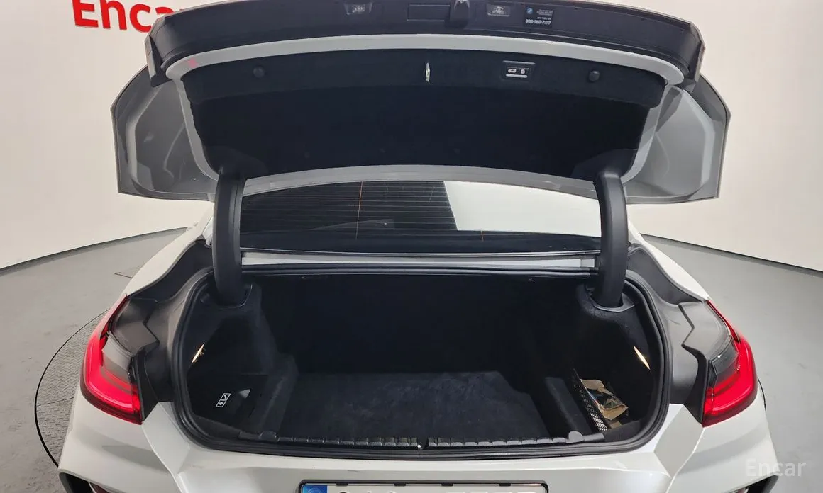 Фото 20 - BMW 8 Series