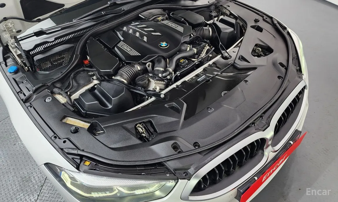 Фото 6 - BMW 8 Series