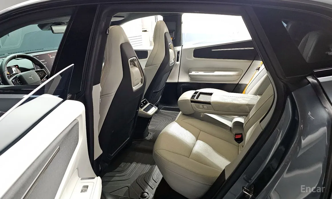 Фото 11 - Polestar 4