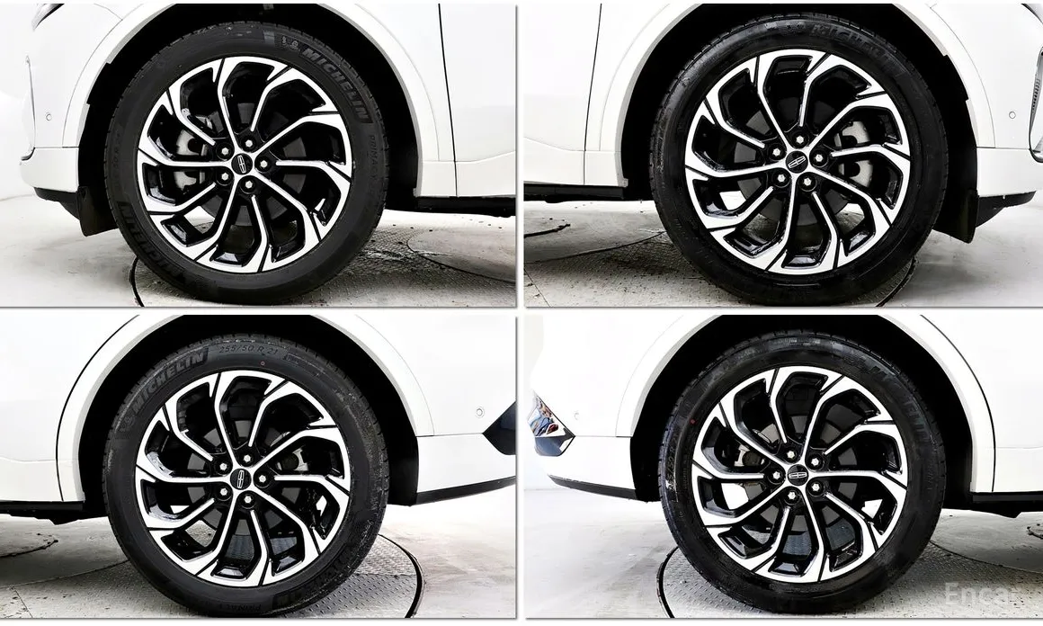 Фото 5 - Lincoln Nautilus