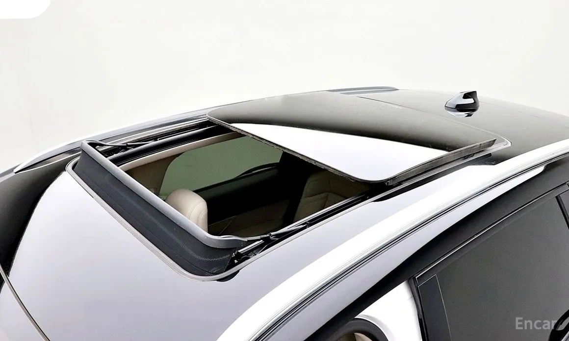 Фото 6 - Lincoln Nautilus