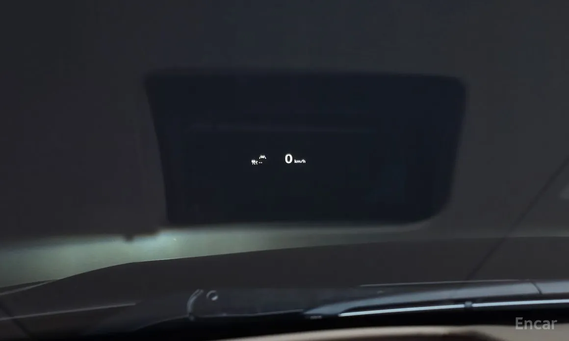 Фото 18 - Cadillac XT6