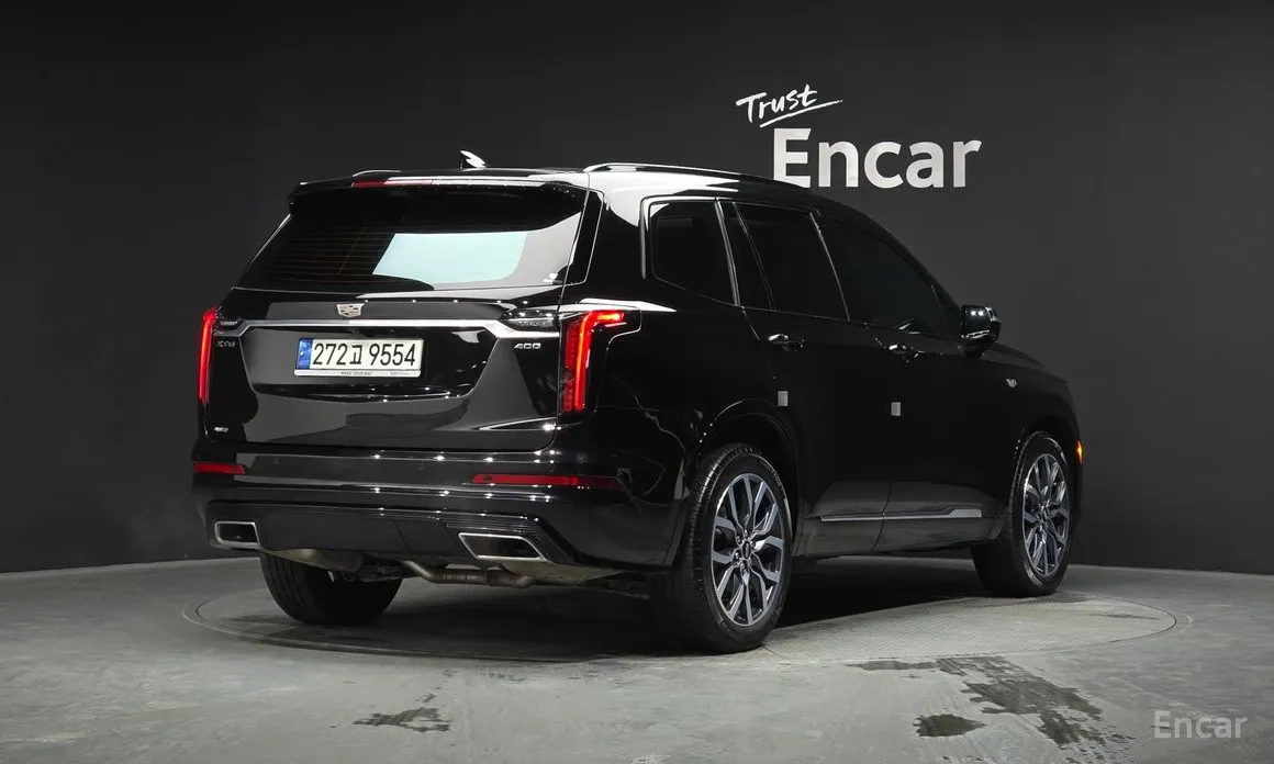 Фото 2 - Cadillac XT6