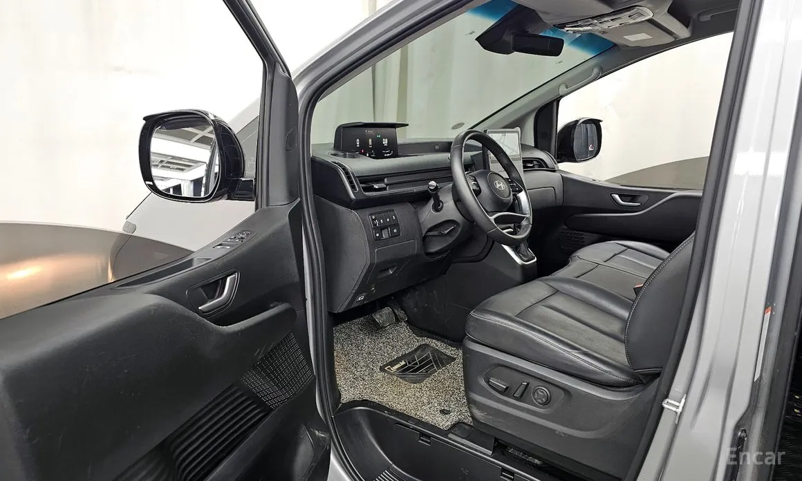 Фото 10 - Hyundai Staria