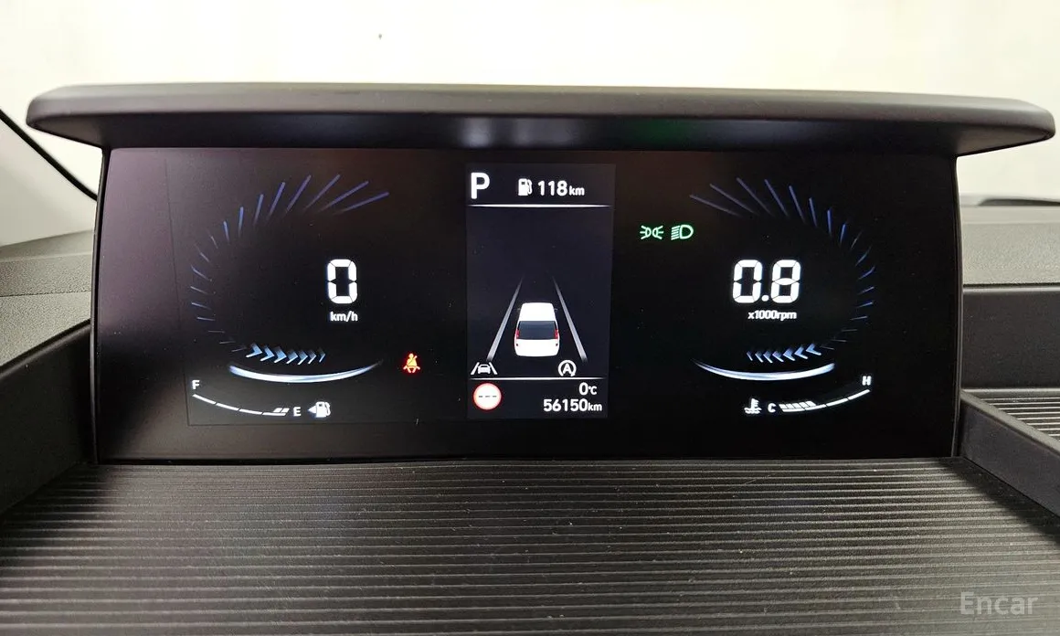 Фото 8 - Hyundai Staria