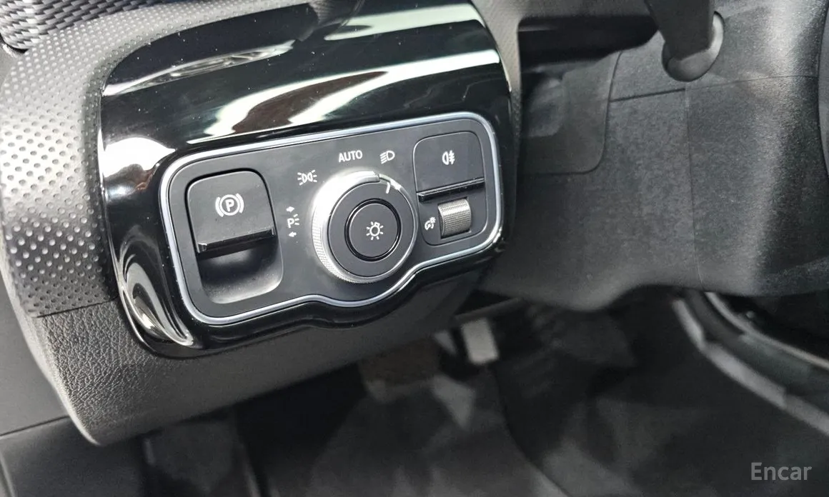 Фото 18 - Mercedes-Benz A-Class