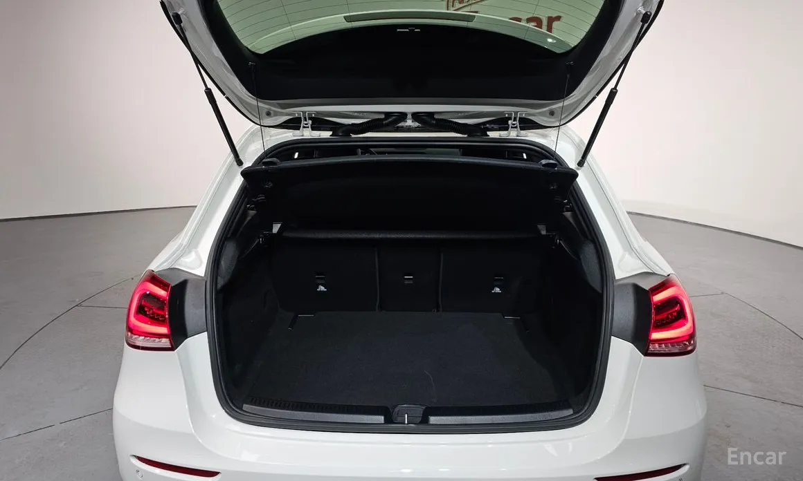 Фото 20 - Mercedes-Benz A-Class