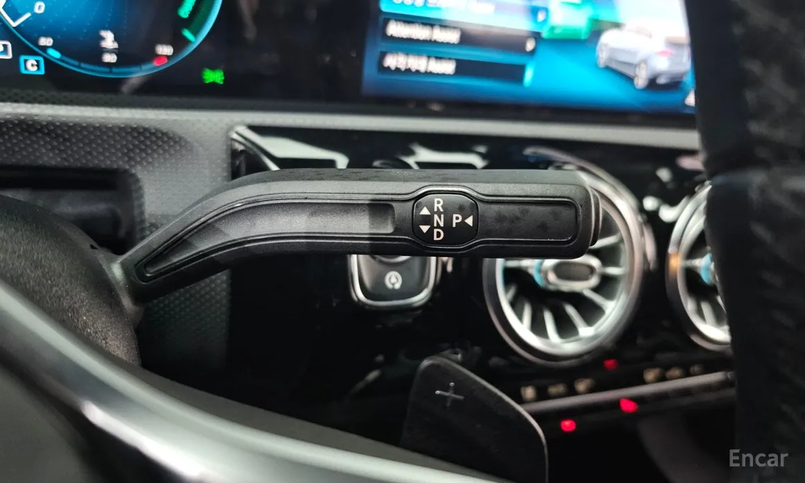 Фото 9 - Mercedes-Benz A-Class