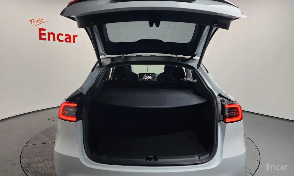 Фото 20 - Tesla Model Y