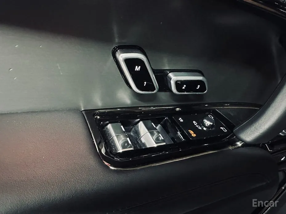 Фото 19 - Land Rover Range Rover Sport