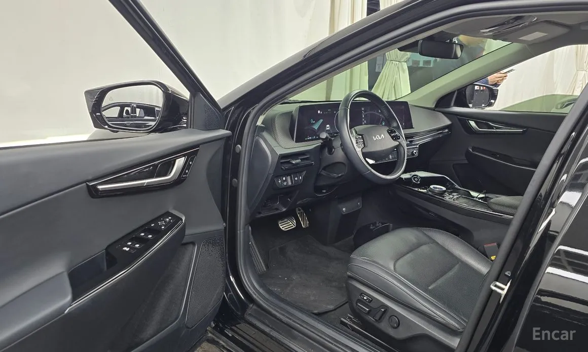 Photo 10 - Kia EV6