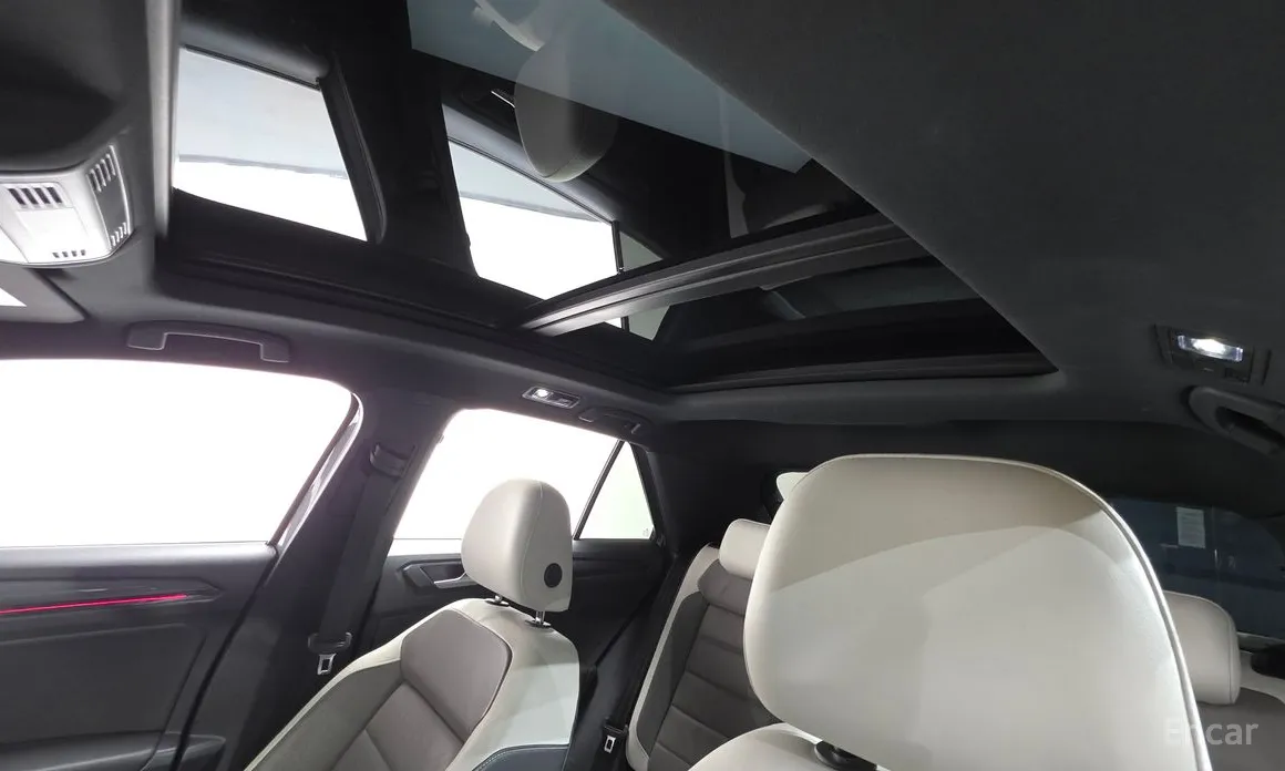 Фото 18 - Volkswagen T-Roc