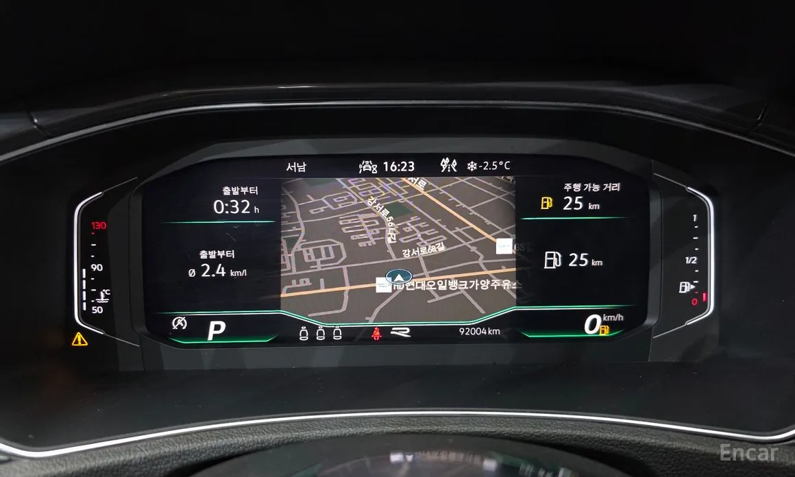 Фото 8 - Volkswagen T-Roc