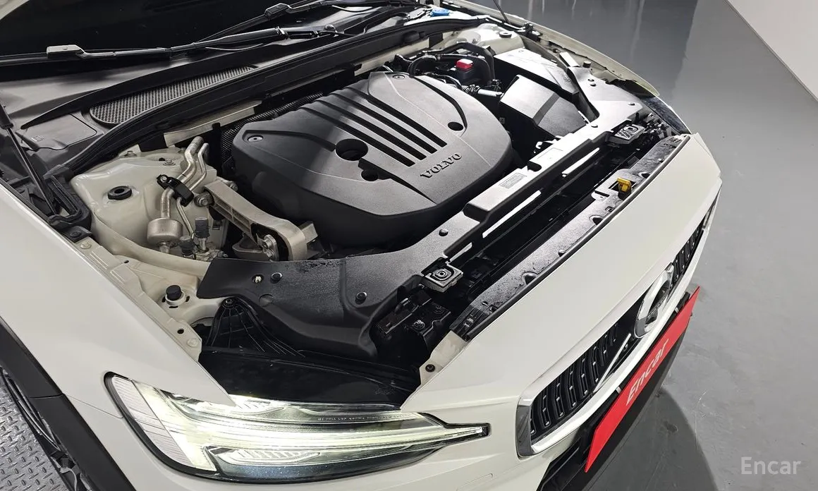 Фото 6 - Volvo V60