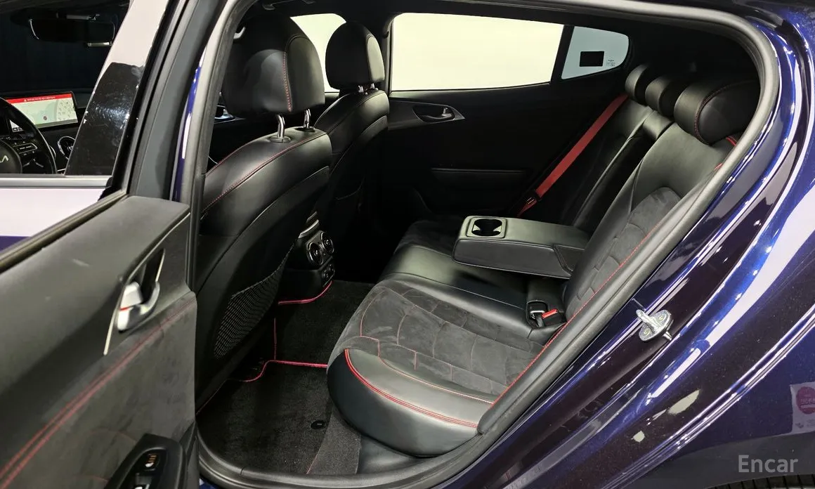 Фото 20 - Kia Stinger