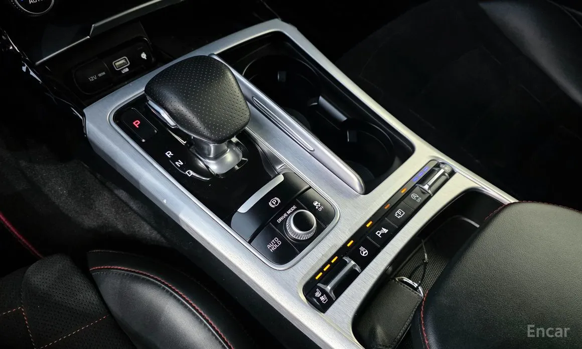 Фото 9 - Kia Stinger