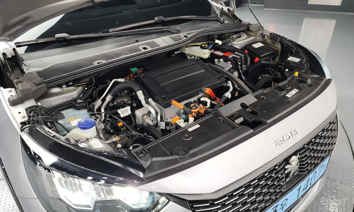 Фото 6 - Peugeot 208