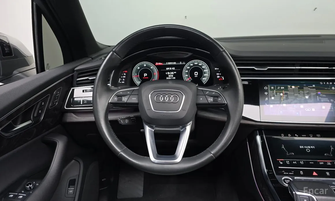 Фото 13 - Audi Q7